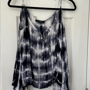 NWT.  4 for $24 Navy & White Tie-Dye Spaghetti Strap top w/ Dolman Sleeves NEW